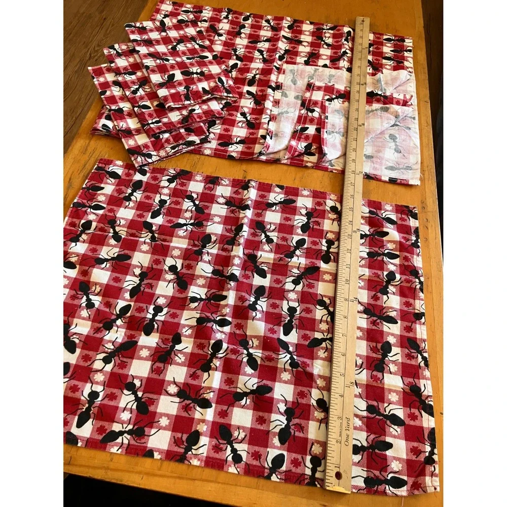 Picnic Blanket Tablecloth & Set of 4 Cloth Napkins Red Gingham Ant Print Picnic